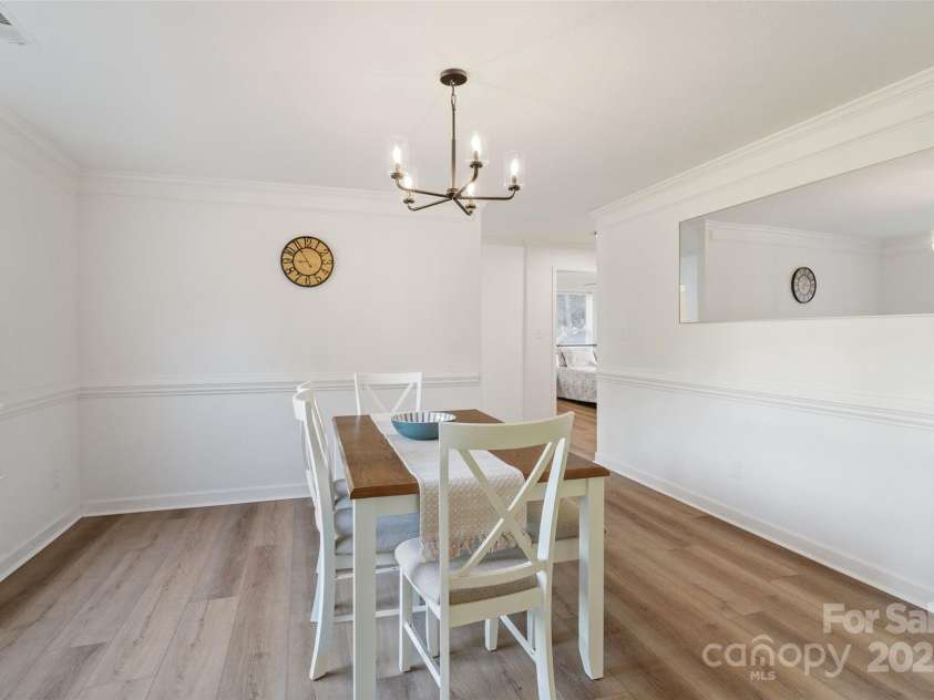 2328 Sanders Avenue, Charlotte, NC 28216.  MLS# CAR4213878, YatesRealty ID 24981. 
