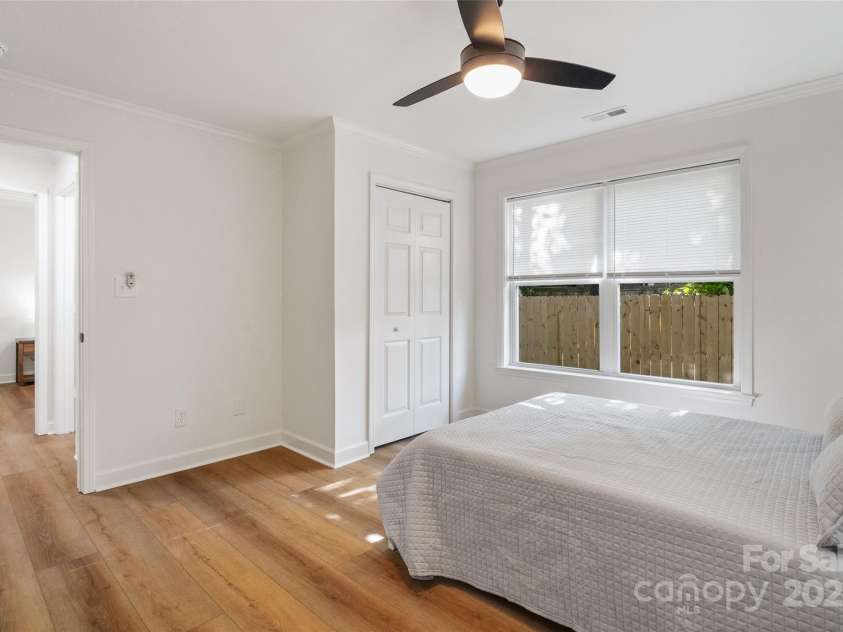 2328 Sanders Avenue, Charlotte, NC 28216.  MLS# CAR4213878, YatesRealty ID 24981. 
