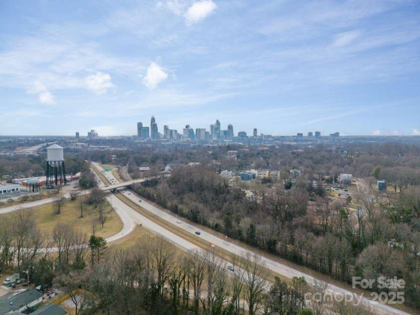 2328 Sanders Avenue, Charlotte, NC 28216.  MLS# CAR4213878, YatesRealty ID 24981. 