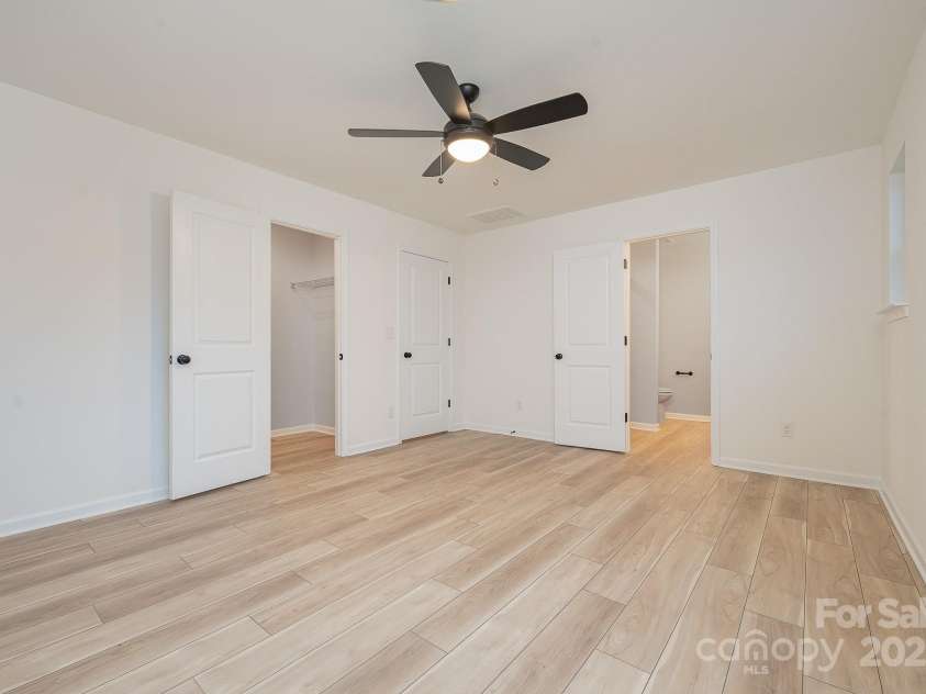 318 Sixth Street, Belmont, NC 28012.  MLS# CAR4271977, YatesRealty ID 24984. Primary Bedroom