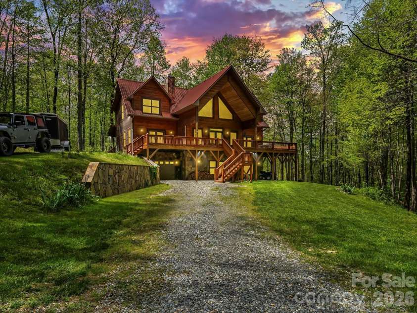 917 Otter Mountain Road, Topton, NC 28781.  MLS# CAR4385880, YatesRealty ID 24984. 