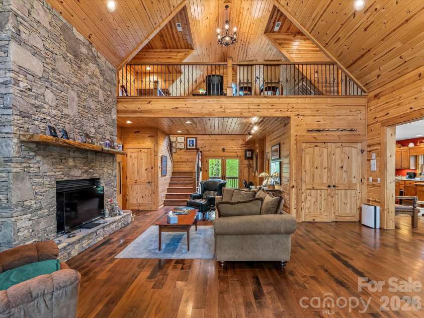917 Otter Mountain Road, Topton, NC 28781.  MLS# CAR4385880, YatesRealty ID 24984. 