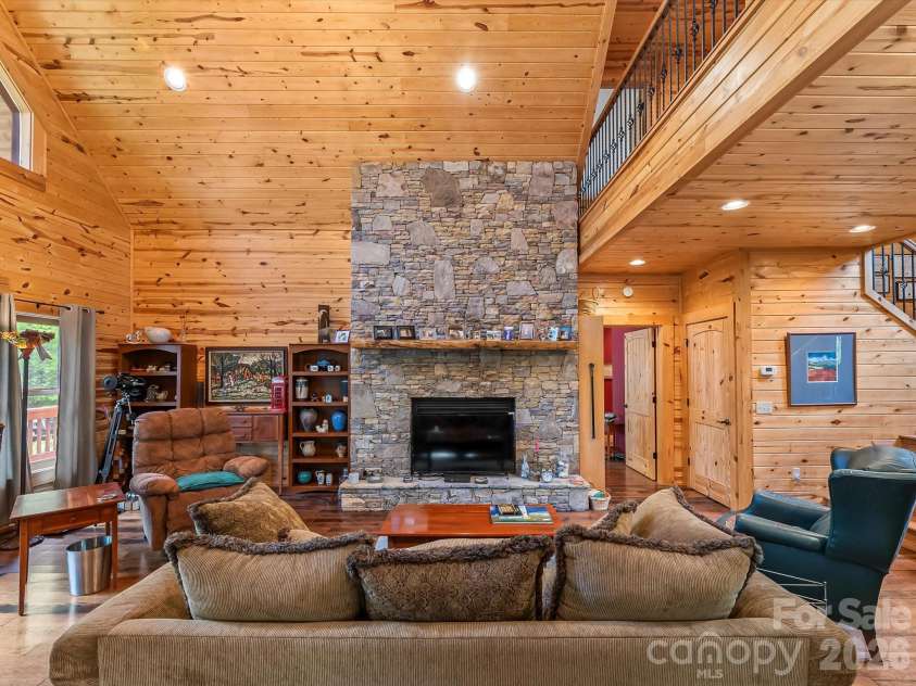 917 Otter Mountain Road, Topton, NC 28781.  MLS# CAR4385880, YatesRealty ID 24984. 