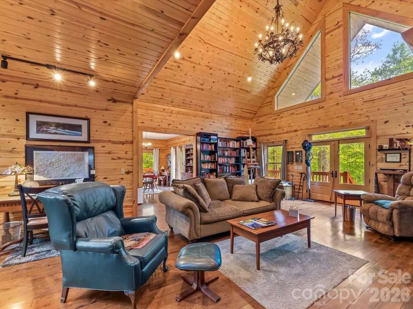 917 Otter Mountain Road, Topton, NC 28781.  MLS# CAR4385880, YatesRealty ID 24984. 