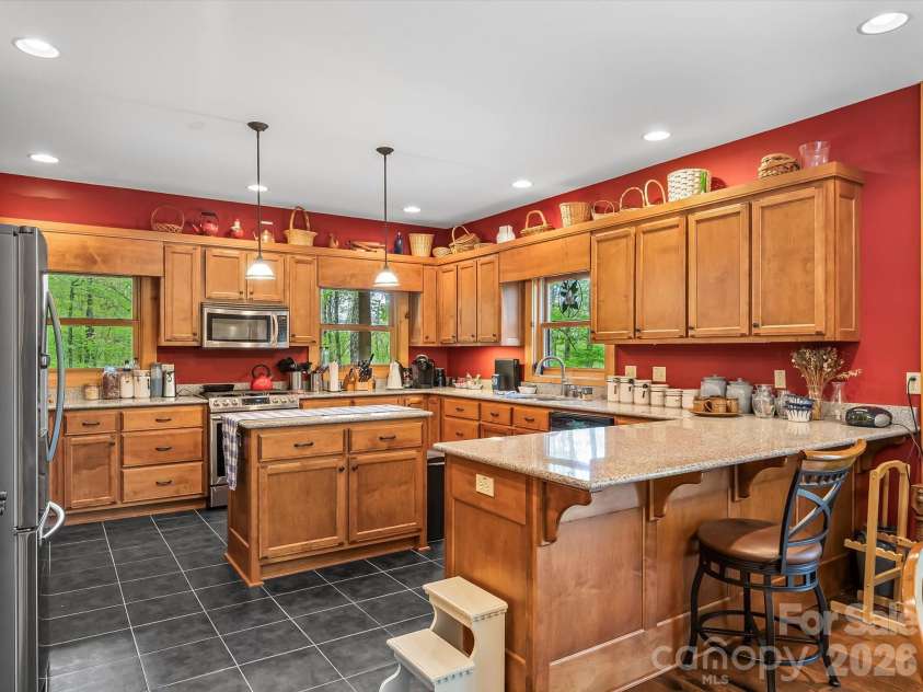 917 Otter Mountain Road, Topton, NC 28781.  MLS# CAR4385880, YatesRealty ID 24984. 