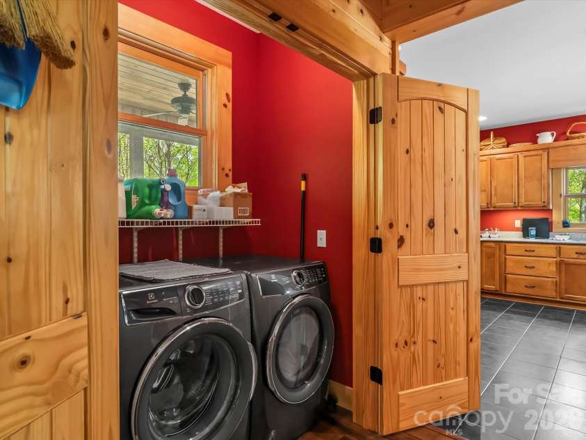 917 Otter Mountain Road, Topton, NC 28781.  MLS# CAR4385880, YatesRealty ID 24984. 