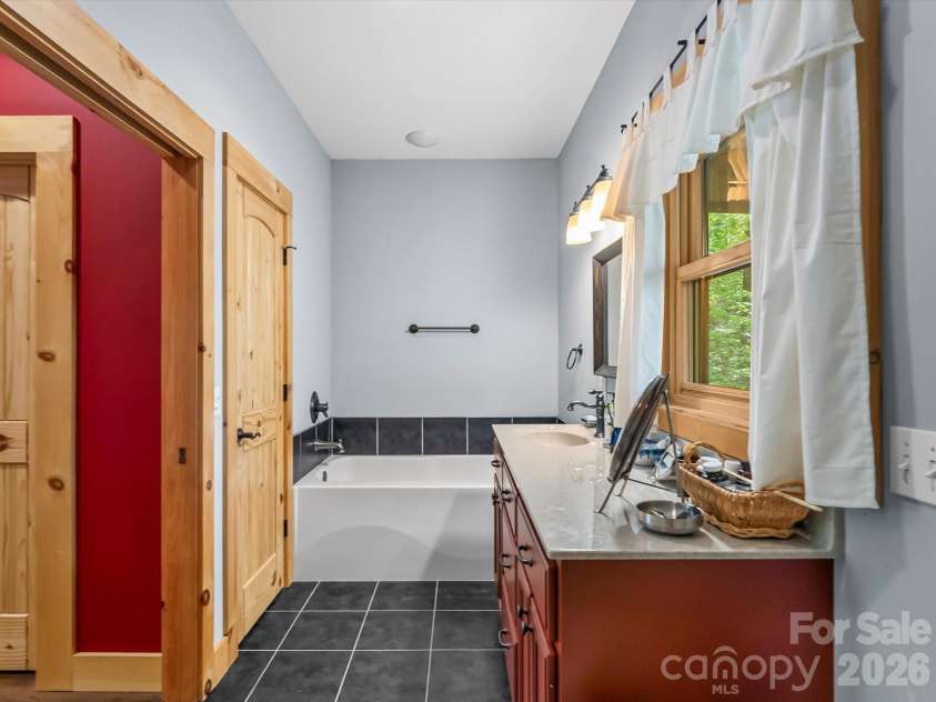 917 Otter Mountain Road, Topton, NC 28781.  MLS# CAR4385880, YatesRealty ID 24984. 