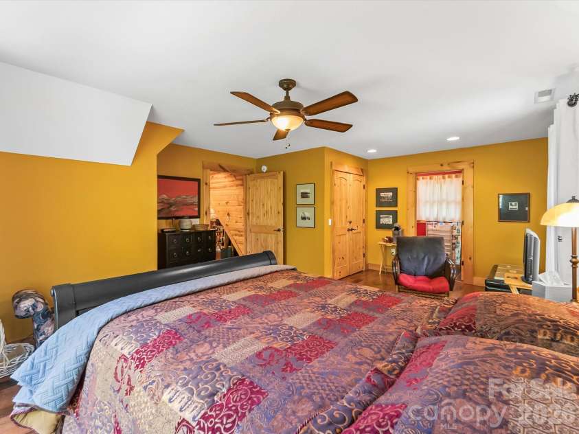 917 Otter Mountain Road, Topton, NC 28781.  MLS# CAR4385880, YatesRealty ID 24984. 
