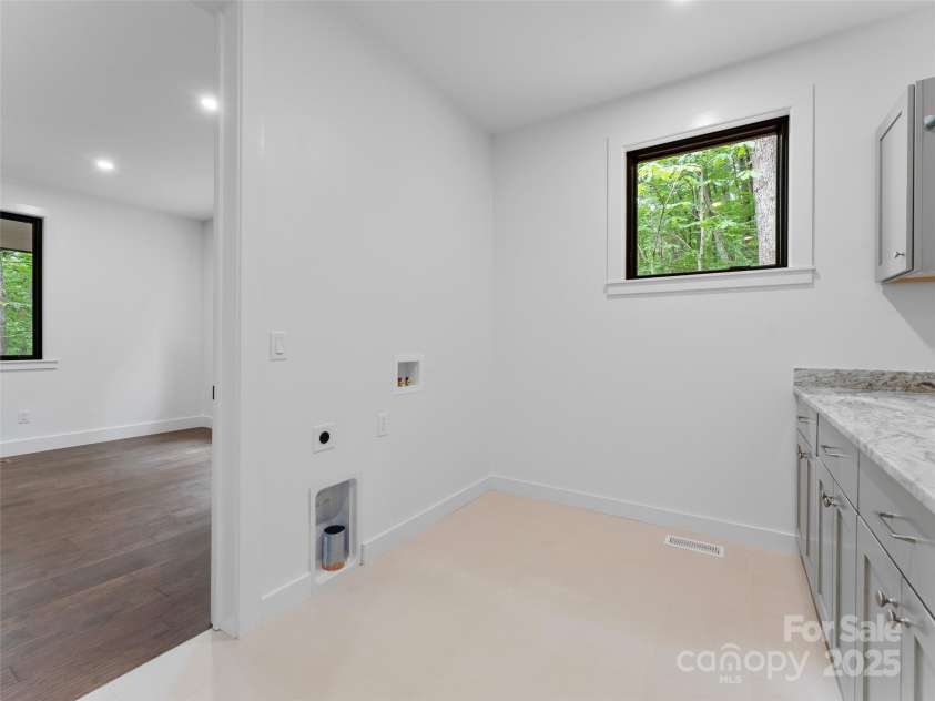 285 Poplar Crest Drive, Pisgah Forest, NC 28768.  MLS# CAR4276032, YatesRealty ID 24985. 