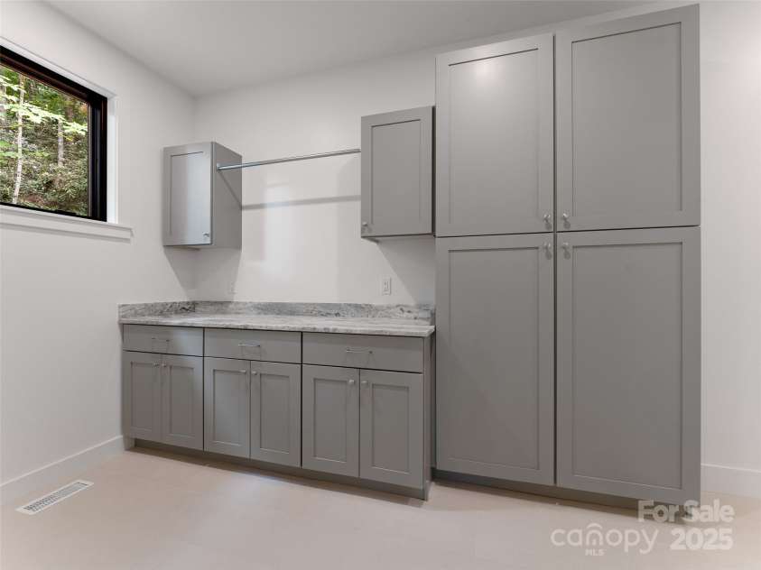 285 Poplar Crest Drive, Pisgah Forest, NC 28768.  MLS# CAR4276032, YatesRealty ID 24985. 