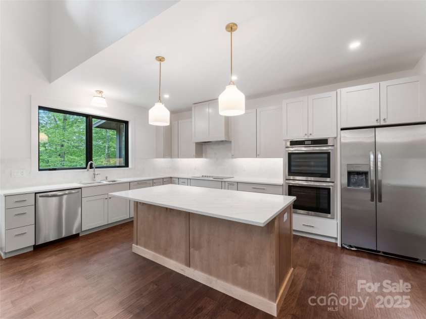 285 Poplar Crest Drive, Pisgah Forest, NC 28768.  MLS# CAR4276032, YatesRealty ID 24985. 