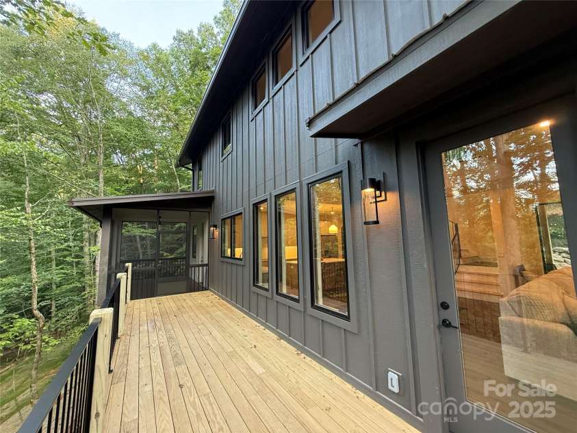 285 Poplar Crest Drive, Pisgah Forest, NC 28768.  MLS# CAR4276032, YatesRealty ID 24985. 