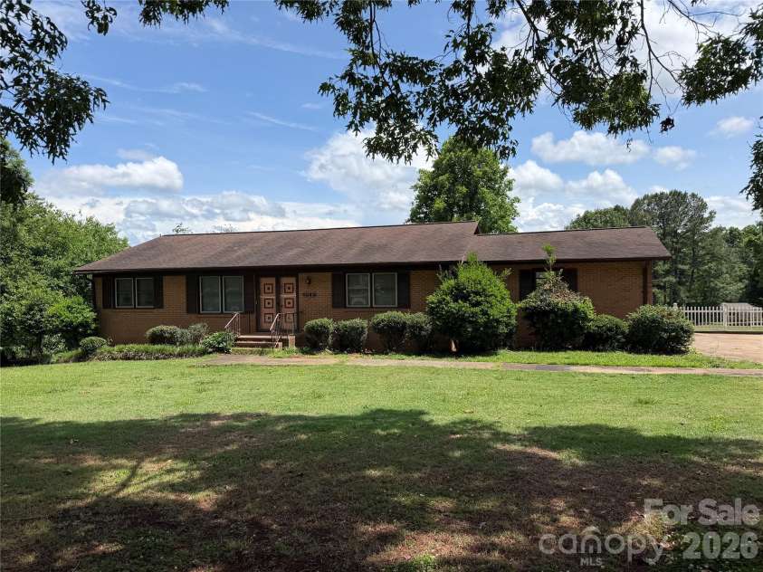 336 Bridges Road, Blacksburg, SC 29702.  MLS# CAR4385901, YatesRealty ID 24985. 
