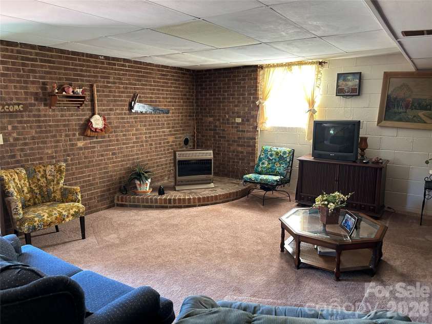 336 Bridges Road, Blacksburg, SC 29702.  MLS# CAR4385901, YatesRealty ID 24985. 