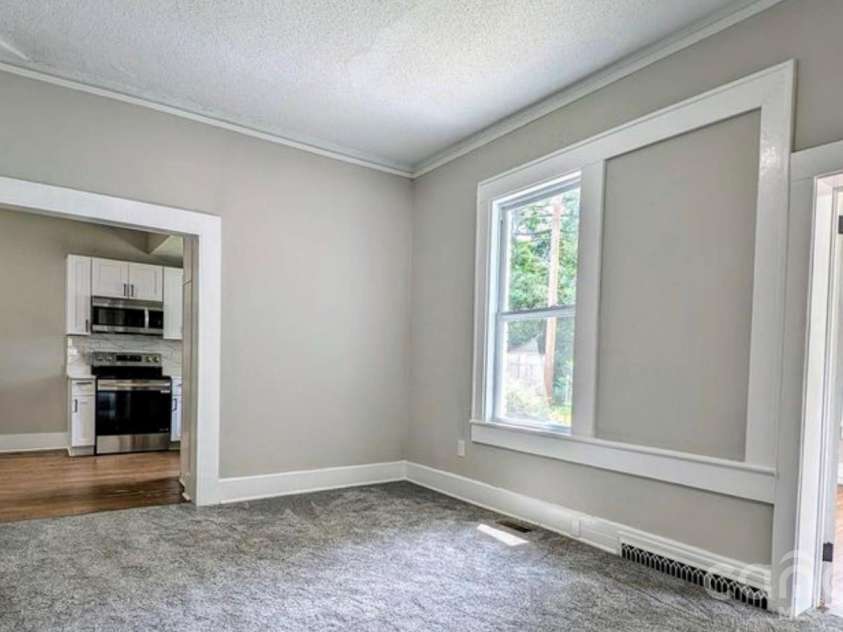 113 Brawley Street, Chester, SC 29706.  MLS# CAR4385873, YatesRealty ID 24986. 