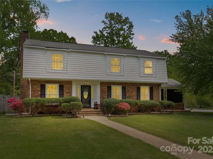 6035 Idlebrook Drive, Charlotte, NC 28212.  MLS# CAR4247653, YatesRealty ID 24986. 