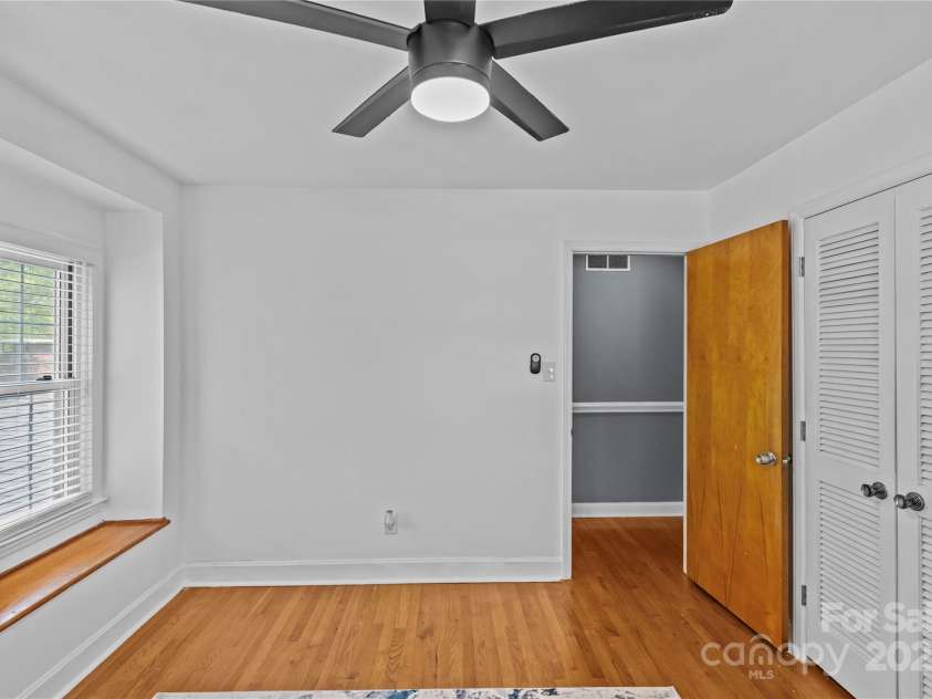 6035 Idlebrook Drive, Charlotte, NC 28212.  MLS# CAR4247653, YatesRealty ID 24986. 