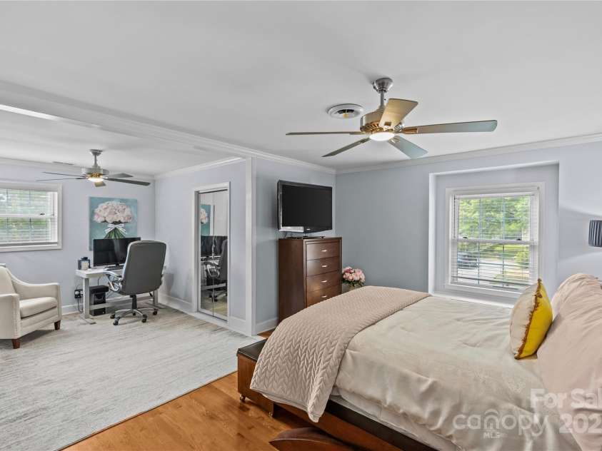 6035 Idlebrook Drive, Charlotte, NC 28212.  MLS# CAR4247653, YatesRealty ID 24986. Primary Bedroom, office/sitting