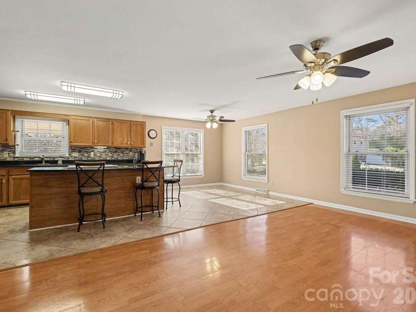 6035 Idlebrook Drive, Charlotte, NC 28212.  MLS# CAR4334979, YatesRealty ID 24986. 