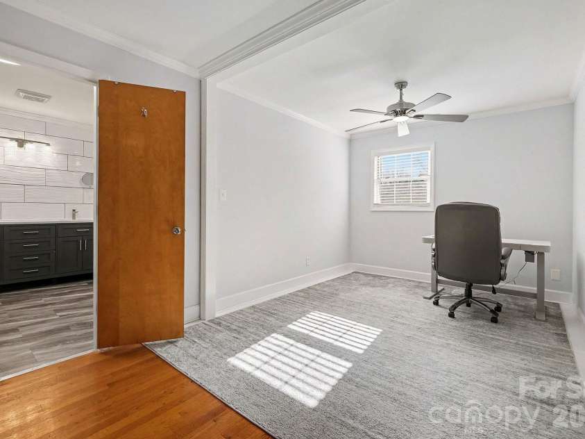 6035 Idlebrook Drive, Charlotte, NC 28212.  MLS# CAR4334979, YatesRealty ID 24986. 