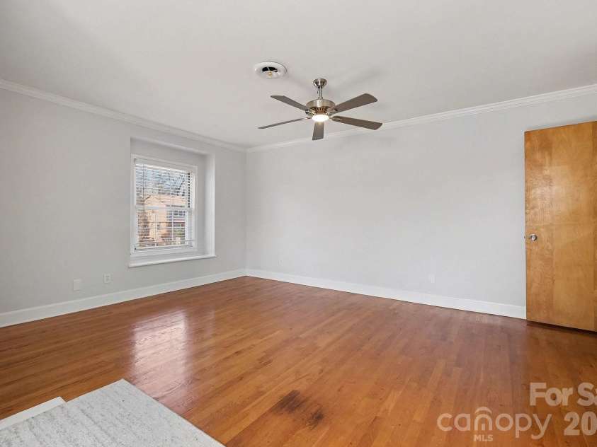 6035 Idlebrook Drive, Charlotte, NC 28212.  MLS# CAR4334979, YatesRealty ID 24986. 