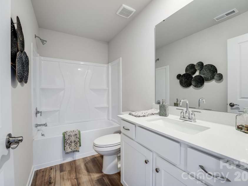 1028 Bandon Drive, Waxhaw, NC 28173.  MLS# CAR4385921, YatesRealty ID 24987. 