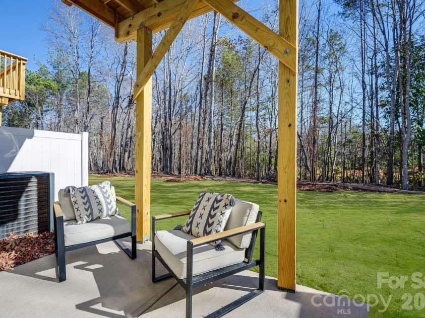 1028 Bandon Drive, Waxhaw, NC 28173.  MLS# CAR4385921, YatesRealty ID 24987. 