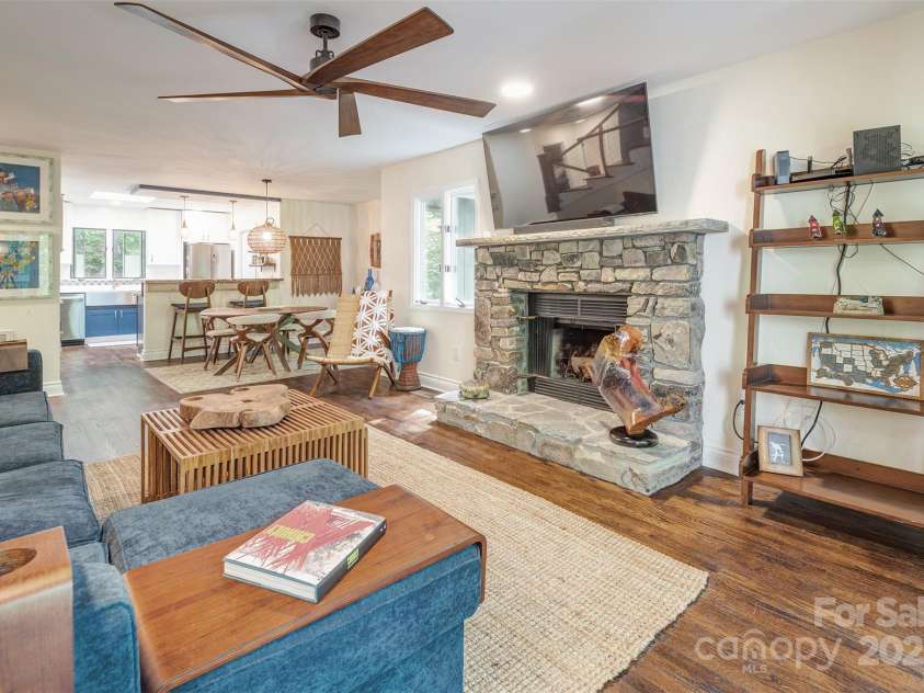 21A Cedarwood Terrace, Asheville, NC 28803.  MLS# CAR4253981, YatesRealty ID 24987. 