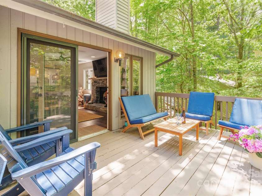 21A Cedarwood Terrace, Asheville, NC 28803.  MLS# CAR4253981, YatesRealty ID 24987. 