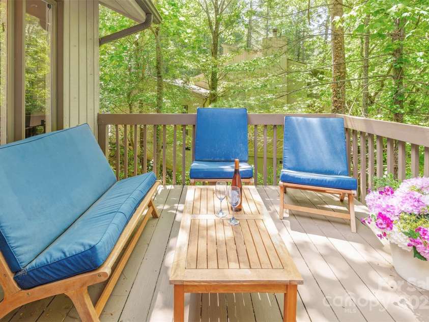 21A Cedarwood Terrace, Asheville, NC 28803.  MLS# CAR4253981, YatesRealty ID 24987. 