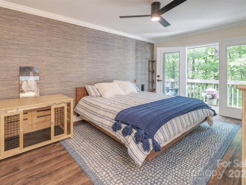 21A Cedarwood Terrace, Asheville, NC 28803.  MLS# CAR4253981, YatesRealty ID 24987. 