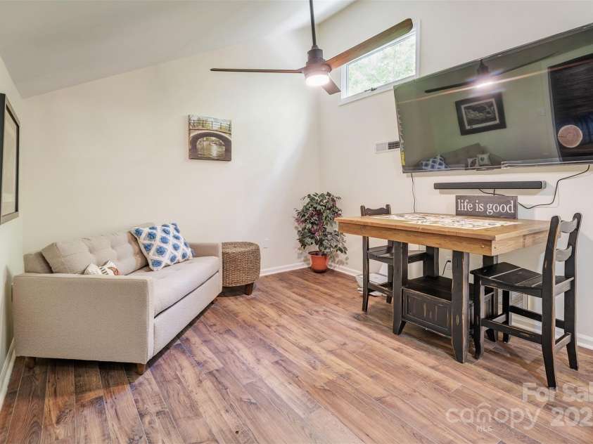 21A Cedarwood Terrace, Asheville, NC 28803.  MLS# CAR4253981, YatesRealty ID 24987. 