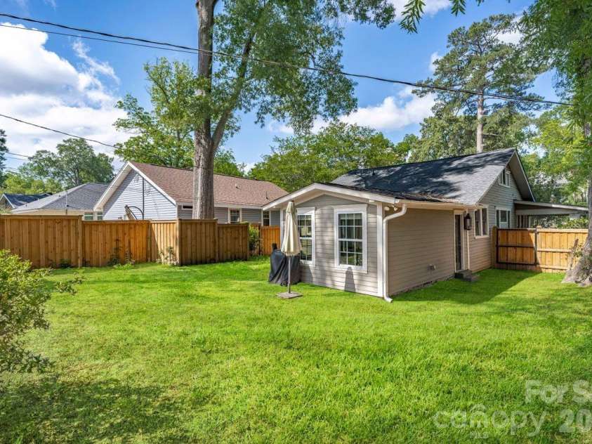 2418 Clark Street, Columbia, SC 29201.  MLS# CAR4378129, YatesRealty ID 24988. Lawn Rep