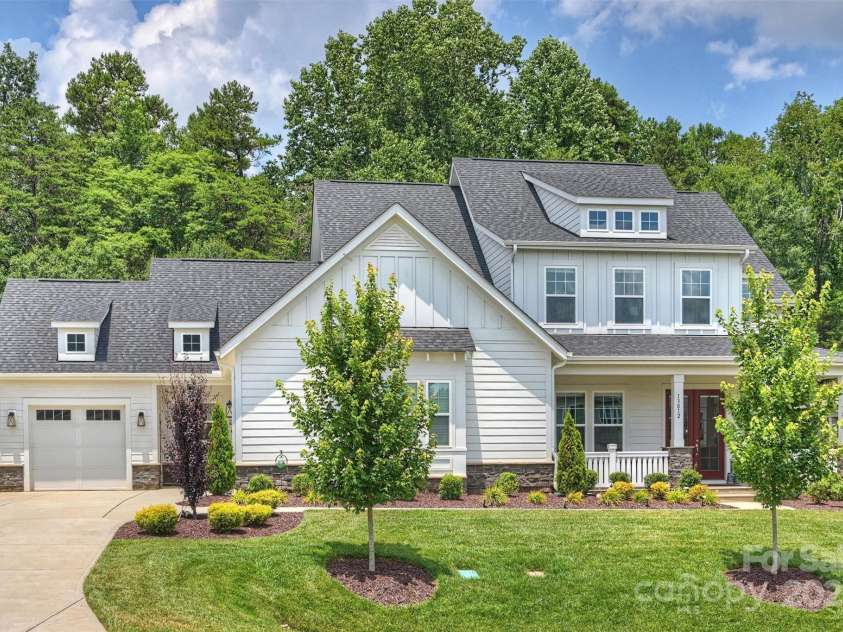 13012 Brooklyn Skylar Way, Huntersville, NC 28078.  MLS# CAR4273949, YatesRealty ID 24989. 