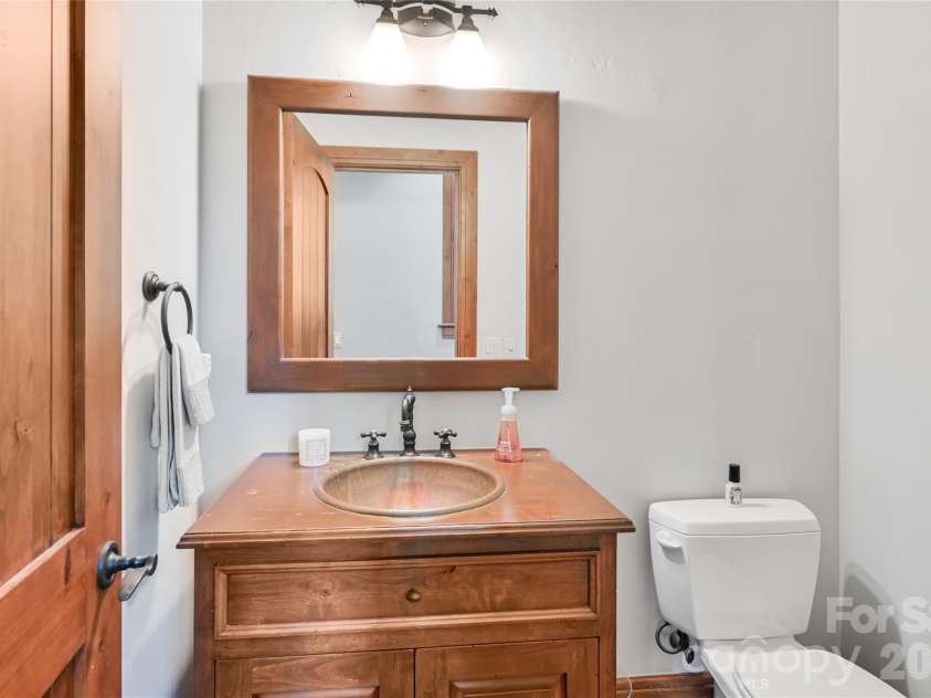 14 Foxbridge Way, Arden, NC 28704.  MLS# CAR4385828, YatesRealty ID 24989. 