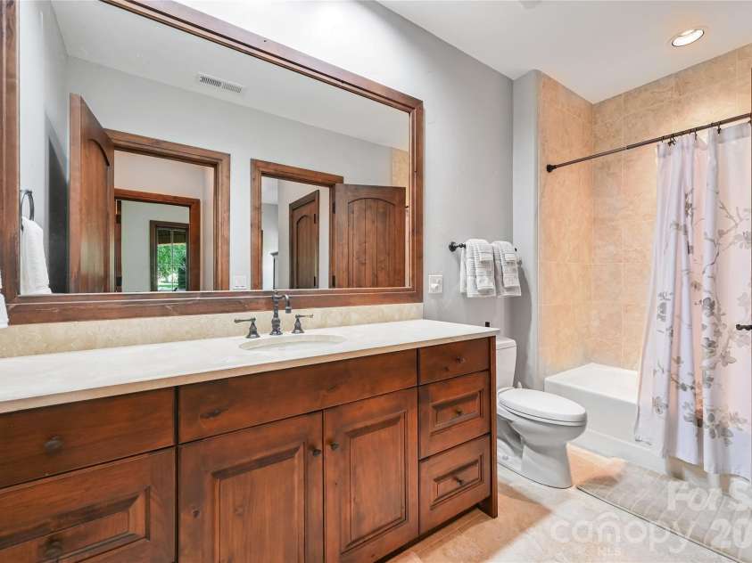 14 Foxbridge Way, Arden, NC 28704.  MLS# CAR4385828, YatesRealty ID 24989. 