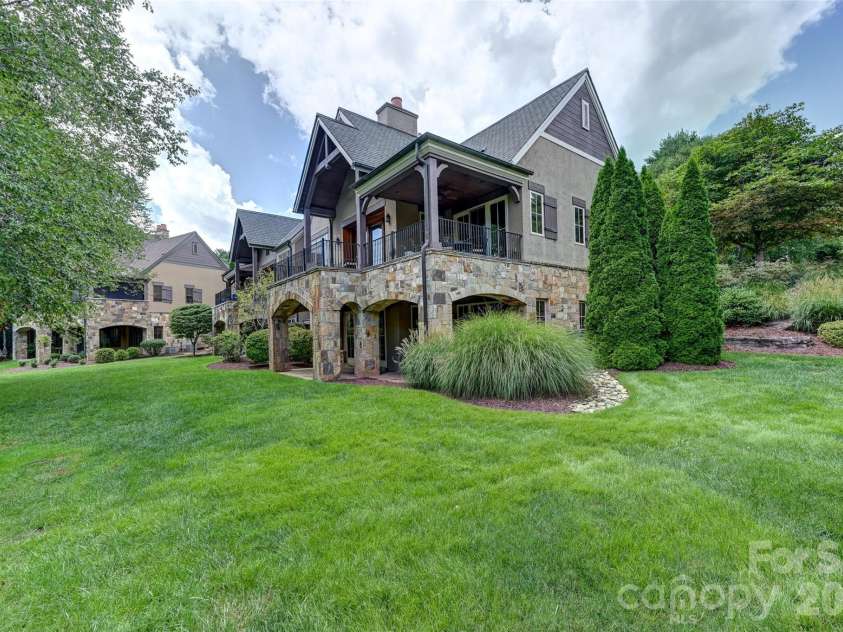 14 Foxbridge Way, Arden, NC 28704.  MLS# CAR4385828, YatesRealty ID 24989. 