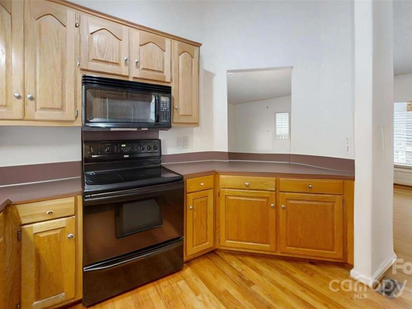 1499 Angela Court, Lincolnton, NC 28092.  MLS# CAR4189385, YatesRealty ID 2499. 