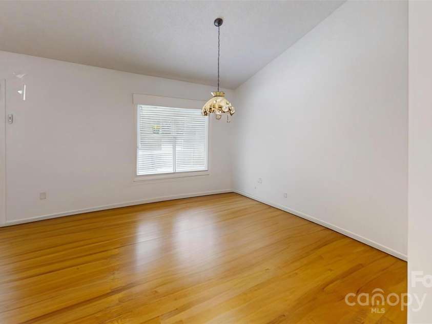 1499 Angela Court, Lincolnton, NC 28092.  MLS# CAR4189385, YatesRealty ID 2499. 