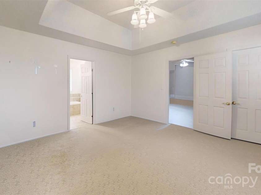 1499 Angela Court, Lincolnton, NC 28092.  MLS# CAR4189385, YatesRealty ID 2499. 