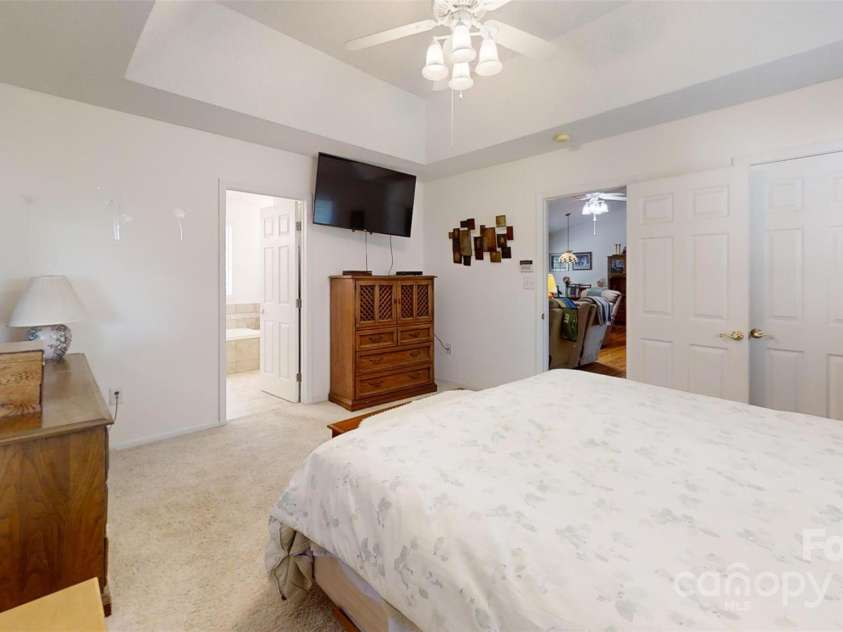 1499 Angela Court, Lincolnton, NC 28092.  MLS# CAR4189385, YatesRealty ID 2499. 