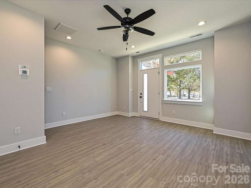 908 Callahan Street, Charlotte, NC 28206.  MLS# CAR4208862, YatesRealty ID 2499. 1st Floor Flex Room