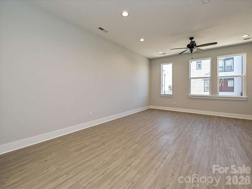 908 Callahan Street, Charlotte, NC 28206.  MLS# CAR4208862, YatesRealty ID 2499. Dining/Living