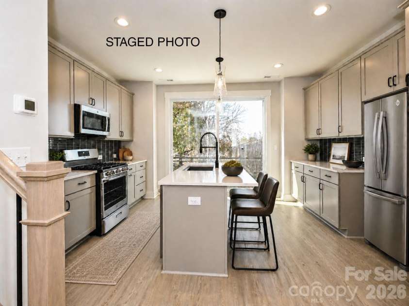 908 Callahan Street, Charlotte, NC 28206.  MLS# CAR4208862, YatesRealty ID 2499. Kitchen *Virtually Staged*