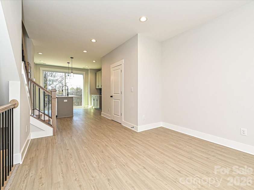 908 Callahan Street, Charlotte, NC 28206.  MLS# CAR4208862, YatesRealty ID 2499. Living/Dining/Kitchen