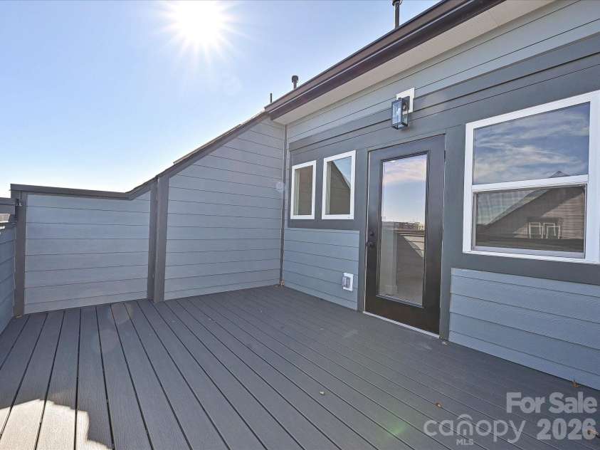 908 Callahan Street, Charlotte, NC 28206.  MLS# CAR4208862, YatesRealty ID 2499. Rooftop Terrace