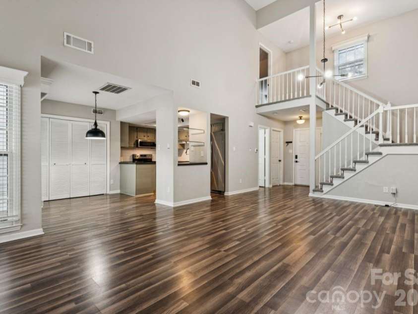 11128 Sevilla Court, Charlotte, NC 28226.  MLS# CAR4405077, YatesRealty ID 24990. 
