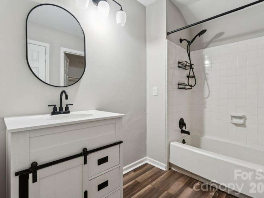 11128 Sevilla Court, Charlotte, NC 28226.  MLS# CAR4405077, YatesRealty ID 24990. 