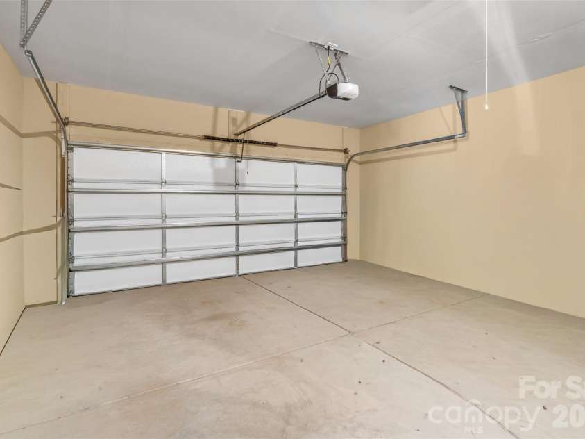 1745 Otter Perch Lane, Fort Mill, SC 29715.  MLS# CAR4363895, YatesRealty ID 24991. 