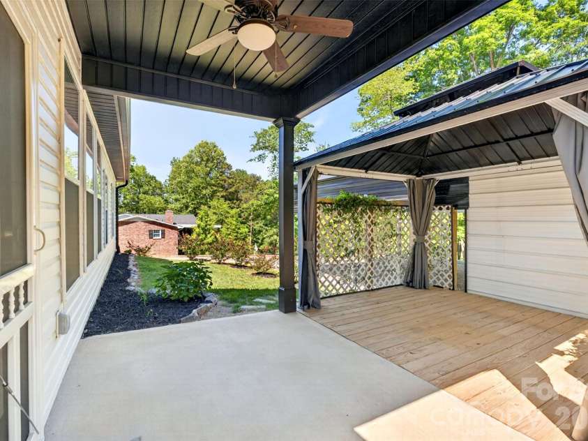 138 Kasler Road, Cowpens, SC 29330.  MLS# CAR4378444, YatesRealty ID 24992. 